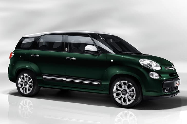 New Fiat 500L Living MPV photo gallery